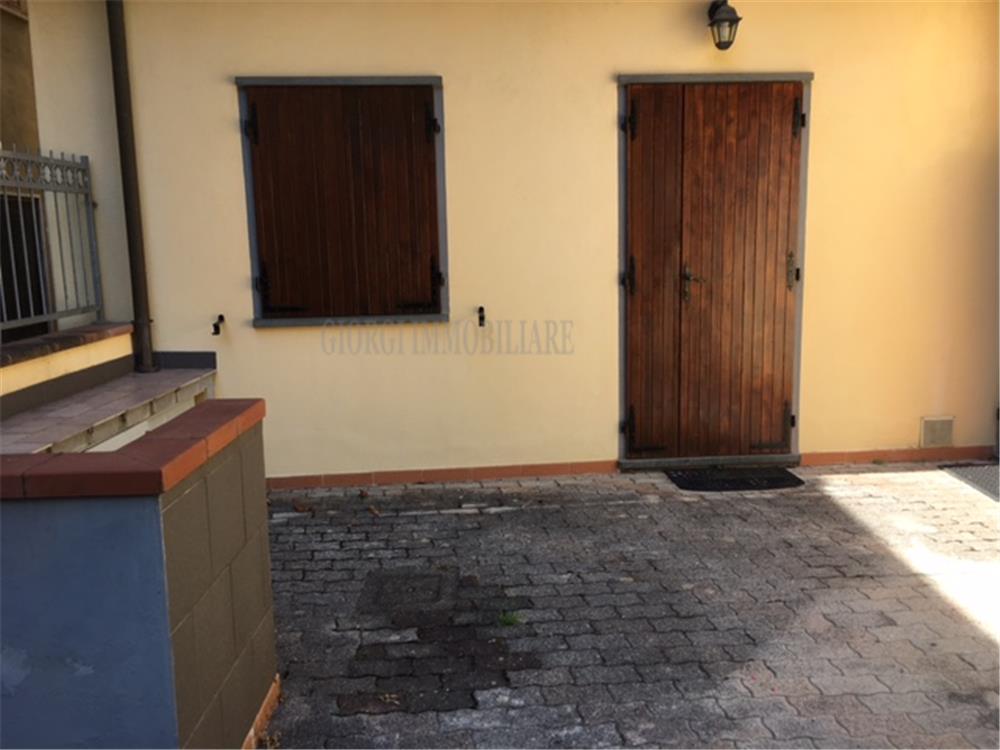 Montignoso Vendita Villa a Schiera Piazza rif: 1479