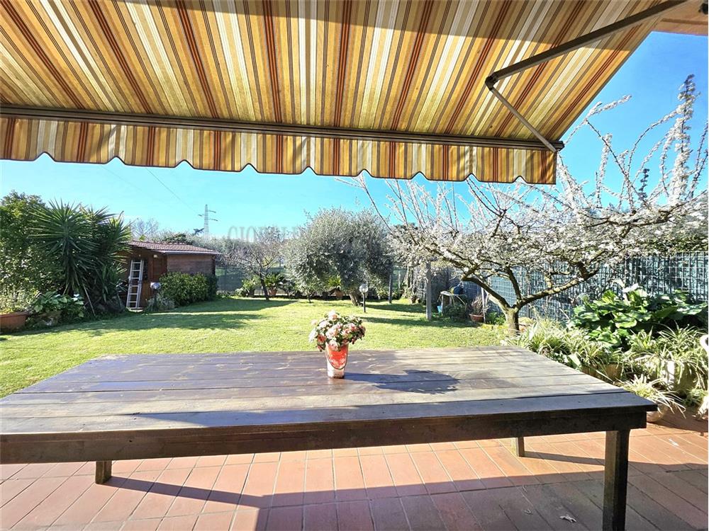 Massa Vendita Villa a Schiera Quercioli rif: 1681